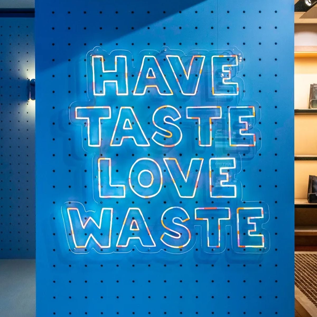 neon_1707401554_3298245751777596841_680390509