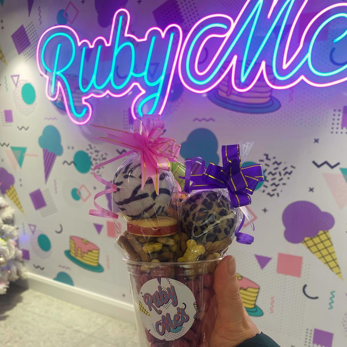 neon_1714225894_3355492460358134251_680390509